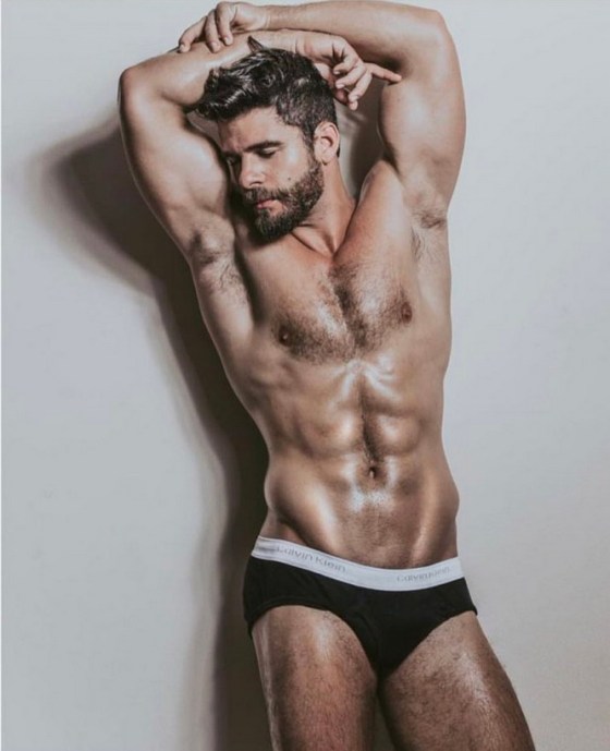 black CALVIN KLEIN 89015