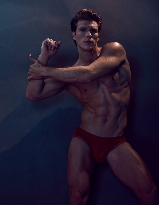 RED UNDERWEAR 36800007