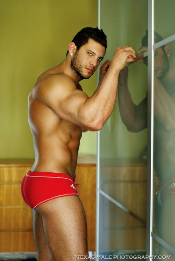 RED UNDERWEAR 36800014
