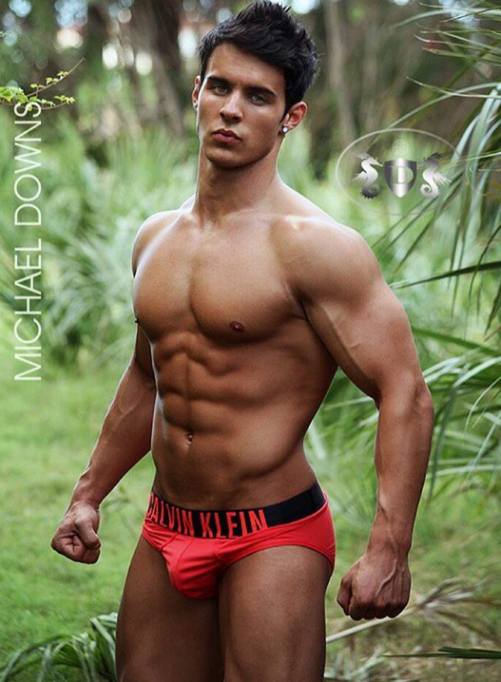 RED UNDERWEAR 560007