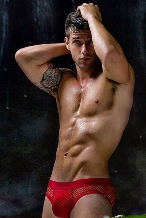 RED UNDERWEAR 560011