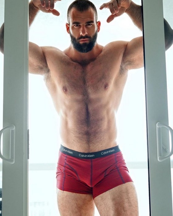 RED UNDERWEAR 560012