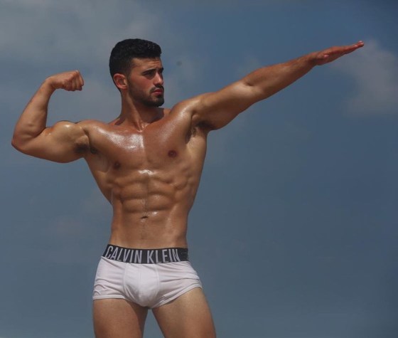 CALVIN KLEIN 37919347