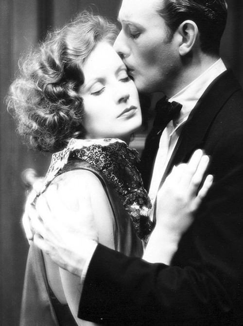 Greta Garbo and Conrad Nagel in “The Mysterious Lady”, 1928 | MATTHEW'S ...