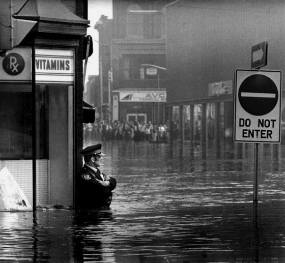 CANADA ONT FLOOD 70s
