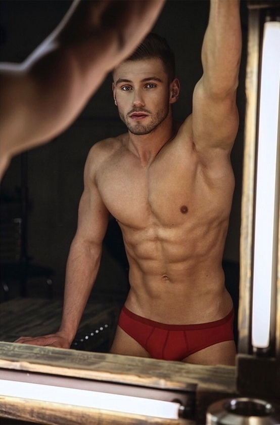 RED UNDERWEAR 6680005