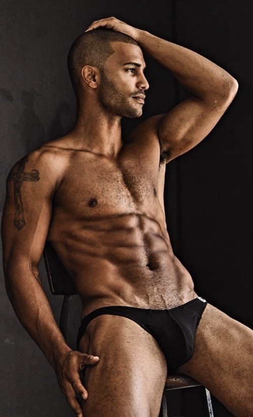 BLACK UNDERWEAR 1479691433