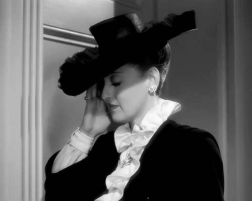 now voyager bette 233