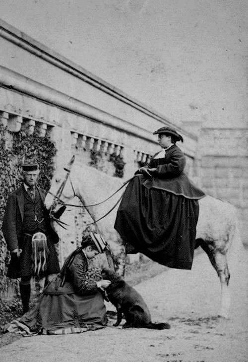 QUEEN VICTORIA 1868