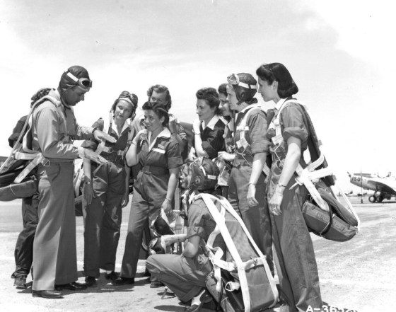 WWII FEMALE AVIATORS US