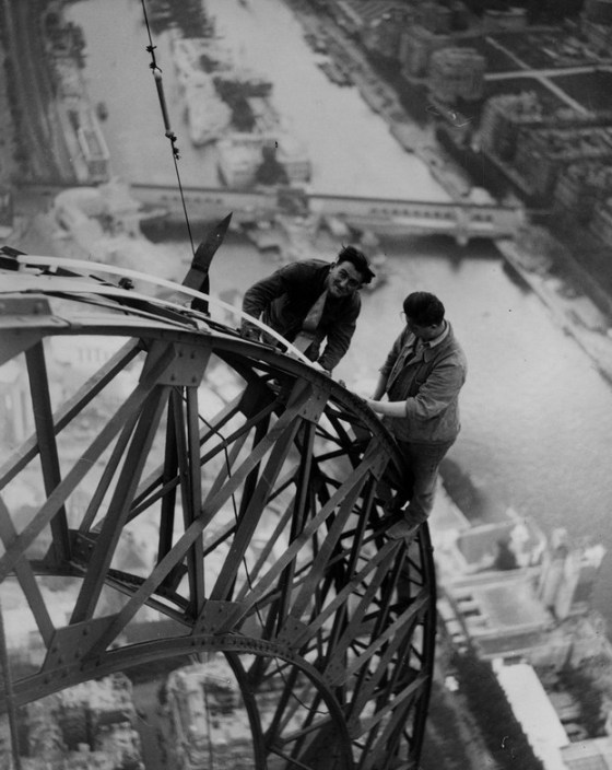 PARIS EIFFEL T PAINT