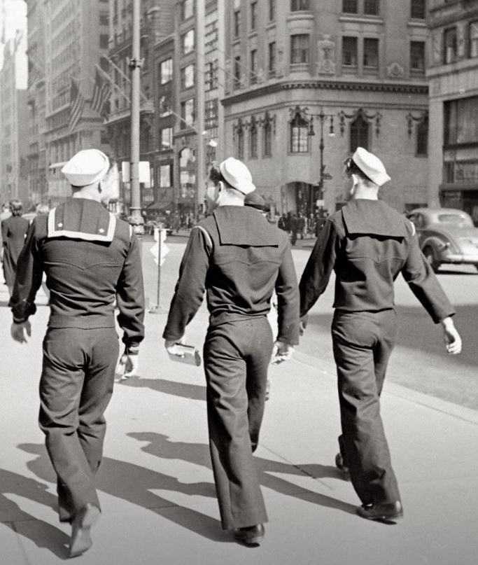Sailors on shore leave in NYC, WWII&nbsp;era