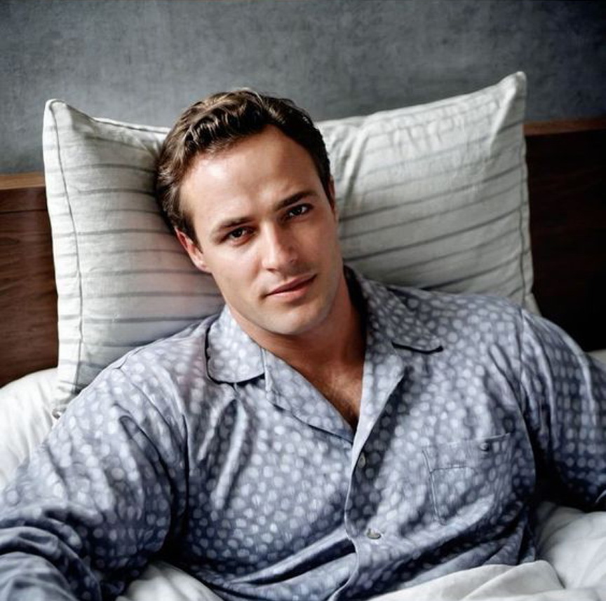 Marlon Brando in&nbsp;bed